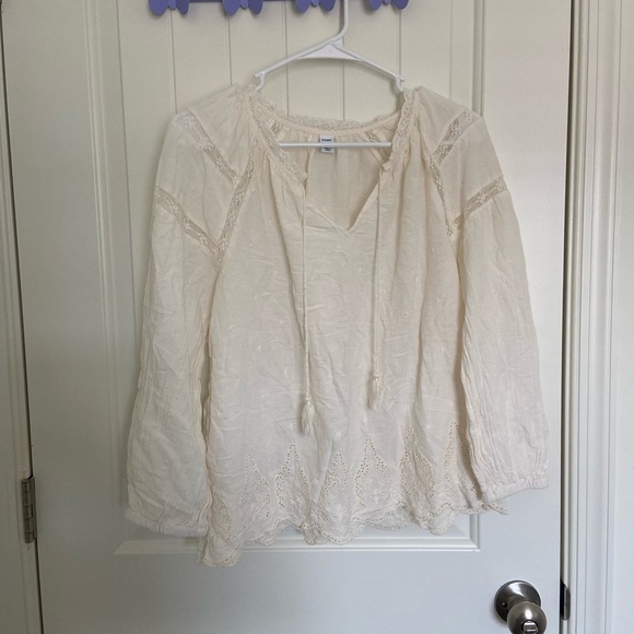 EUC | Old Navy women’s lace‎ trim blouse — small - Picture 1 of 8